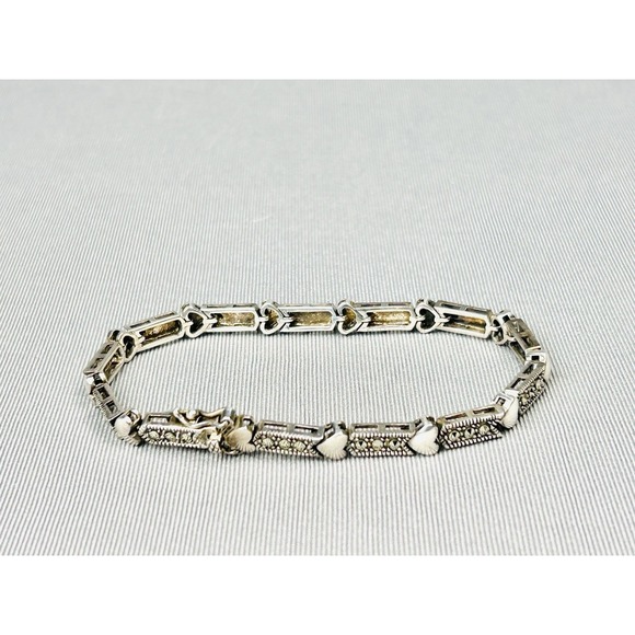 Sterling Silver Hearts Bracelet .925 Jewelry - Picture 4 of 9